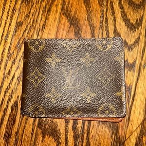 Louis Vuitton Monogram wallet